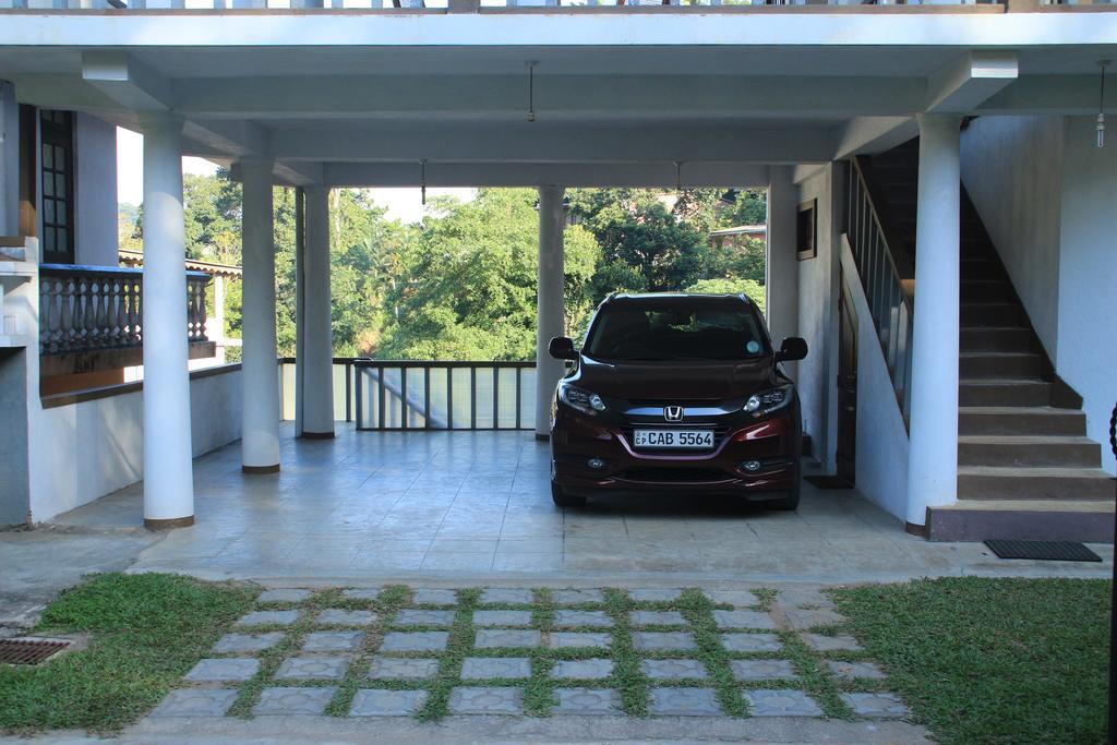 Self Cate Luxury Apartments Tennekumbura Екстер'єр фото